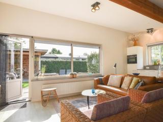 Holiday Home near Beach with Garden, cleaning included - Kamperland - 9