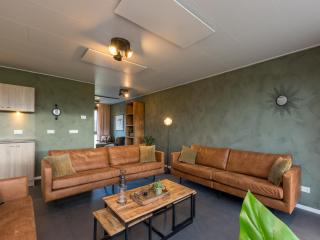 Holiday Home in Vrouwenpolder near Seabeach, cleaning included - 0