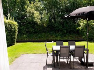 Bungalow near Alde Feanen Site, cleaning included - 3