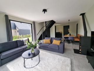 Luxurious detached water villa with jetty, cleaning included - Balk - 0