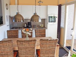 Holiday Home in Kamperland near Beach, cleaning included - Kamperland - 3