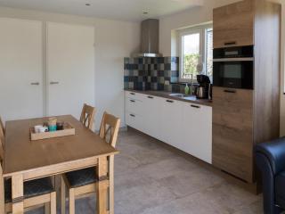 Holiday Home in Zeeland near Sandy Beach, cleaning included - Baarland - 3