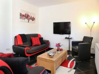 Holiday Home in Epen with Garden & BBQ, cleaning included - Epen - 0