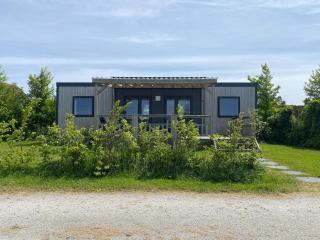 Chalet in Friesland near Alde Feanen Park, cleaning included - De Veenhoop - 6