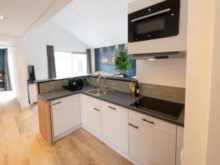 Wellness Bungalow with whirlpool and sauna, cleaning included - Zevenhuizen - 4