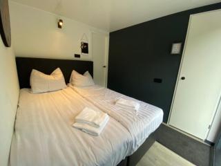 Houseboat at Mookerplas with Barrel Sauna, cleaning included - Middelaar - 3