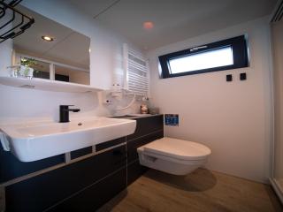 Houseboat at Mookerplas with Barrel Sauna, cleaning included - Middelaar - 1