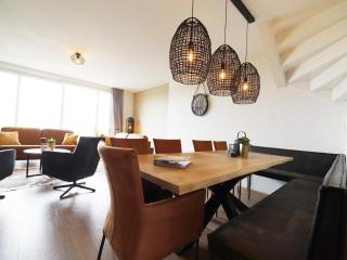 Lovely villa on the Frisian water, cleaning included - Leons - 7