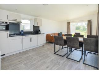 Chalet in Zeeland near Stelleplas Pond, cleaning included - heinkenszand - 2
