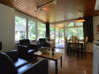 Detached bungalow with lovely covered terrace, cleaning included - Stramproy - 1