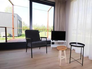Cottage in Menaam near Frisian Landscape, cleaning included - Menaldum - 3