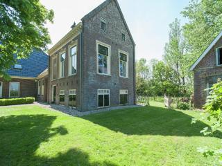 Idyllic Rural Home with Bikes, cleaning included - - 0