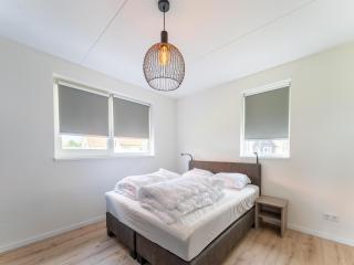 Holiday Home in Zeeland near Gorishoek Beach, cleaning included - Scherpenisse - 6