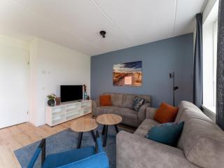 Holiday Home in Zeeland near Gorishoek Beach, cleaning included - Scherpenisse - 1
