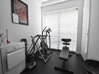 Holiday Home with Jetty next to golf course, cleaning included - Zeewolde - 7