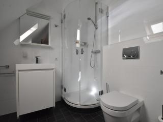 Holiday Home with Jetty next to golf course, cleaning included - Zeewolde - 1