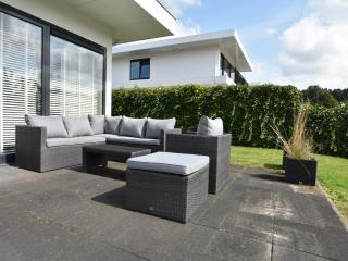 Holiday Home with Jetty next to golf course, cleaning included - Zeewolde - 0