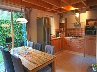 Terrace Apartment with Lush Garden, cleaning included - Epe - 8