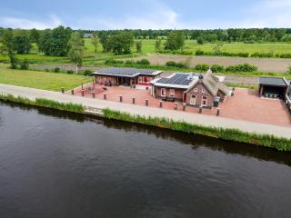 Unique overnight stay in the 'Friese Wouden', cleaning included - Schuilenburg - 6