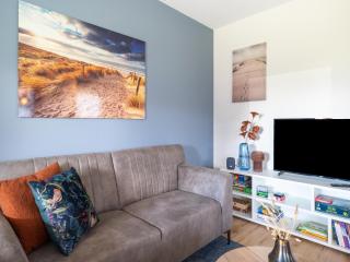 Coastal Getaway w Sauna, cleaning included - 1