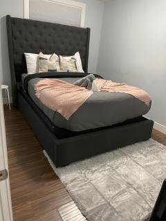 Entire 1 bedroom basement suite with Kitchenette and Laundry - Edmonton - 4