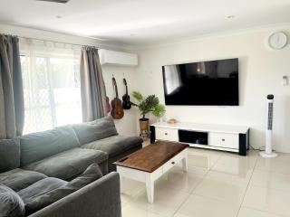 3-Bedroom House in Central Hervey Bay - 9