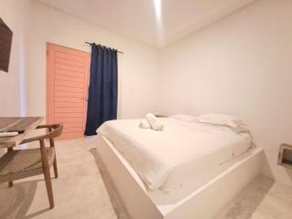 Elias House Orange 7 - 4