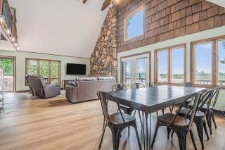 Relaxing River Cabin! - 8