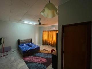 DM Homestay - Semenyih - 1