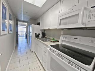Lovely Oceanfront Condo Pool FREE Tickets C84 - Myrtle Beach - 4