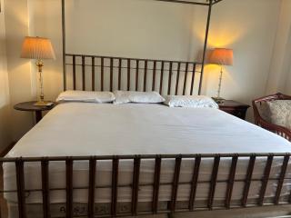 Auroma Guest house - 9