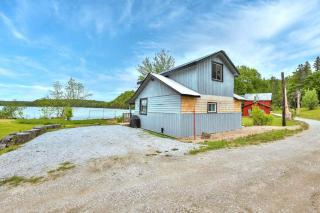 The Jigged Cottage on Lac Heney - Gracefield - 1