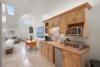 Montara Penthouse Elevated Comfort Above Downtown Half Moon Bay - Half Moon Bay - 4
