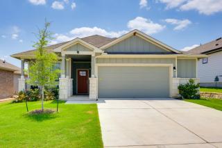 Remote Working Hub with Yard in South Austin Suburbs - Kyle - 0