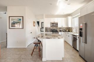 Beautiful 5 BR house Huge Pool SPA BBQ in Indio - Indio - 7