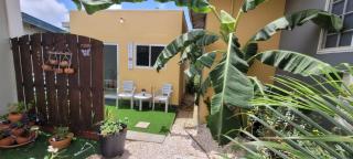 Calm & Cozy Apartment by C & D - Oranjestad - 6