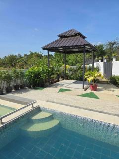 The Elizabeth Bay Hotspring Villa - Bay - 5