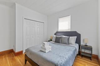 17 Cozy&Spacious 3 bedroom home in Malden with window AC - Malden - 8