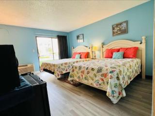 Cozy Beach Condo Pool Sm Dogs ok FREE Tickets D19 - Myrtle Beach - 7