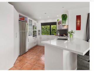3 bedroom home Tranquil Views - Rotorua - 0