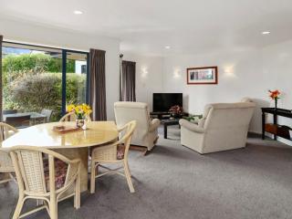 3 bedroom home Tranquil Views - Rotorua - 3
