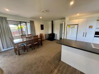 8 Mt Charon Place - 4