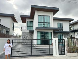 Auqa Pool Villa by DRH - Ban Bung - 0
