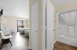 Cozy Beach Condo Pool Sm Dogs ok FREE Tickets D31 - Myrtle Beach - 9