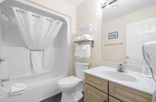 Cozy Beach Condo Pool Sm Dogs ok FREE Tickets D31 - Myrtle Beach - 5