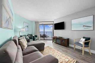 Charming Beach View 3BR King Pool FREE Tickets B152 - Myrtle Beach - 7