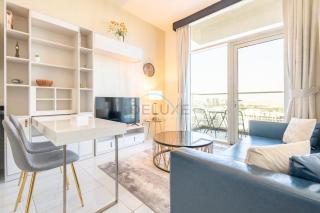 Studio Near Dubai Butterfly Garden, 18 Mins Drive From Mall of Emirates, Miraclz Tower, Arjan By Deluxe Holiday Homes - 6