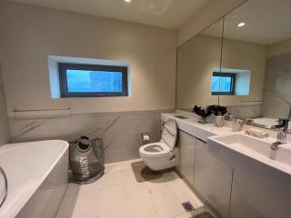 Luxury 2 Bedroom apartment at Cinnamon Life - Colombo - 9