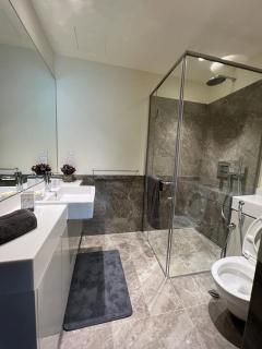 Luxury 2 Bedroom apartment at Cinnamon Life - Colombo - 6