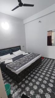Hotel Thakur resort - Jāmb - 7